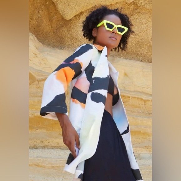 NWT OZAI N KU AEGEAN
OVERCOAT, MIRAGE - Picture 9 of 15